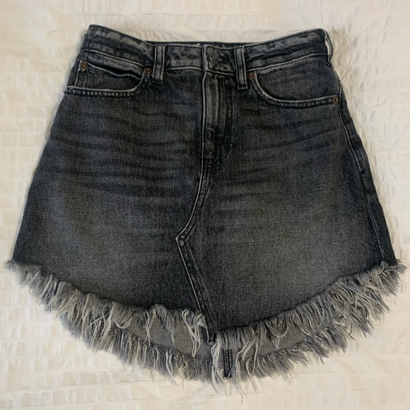 Free People - We the Free distressed denim skirt - Picture 2 of 7